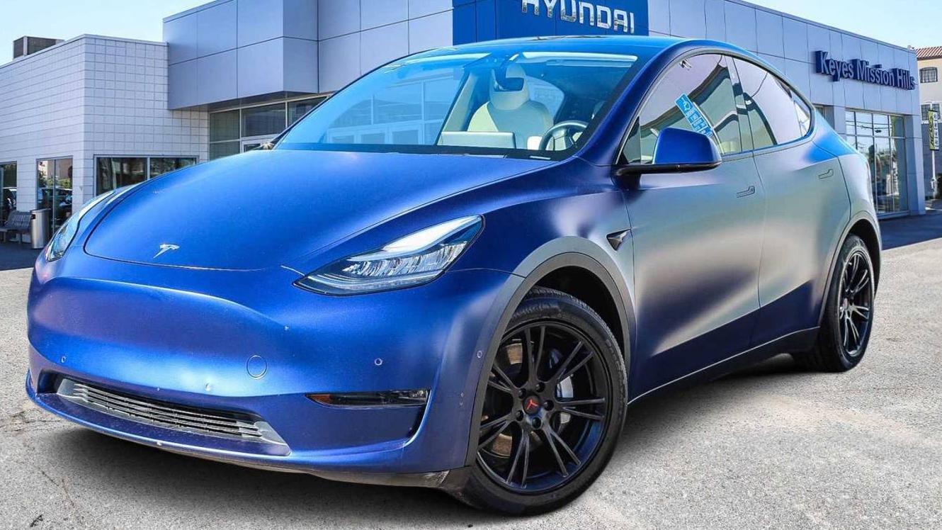 TESLA MODEL Y 2020 5YJYGDEE0LF056522 image